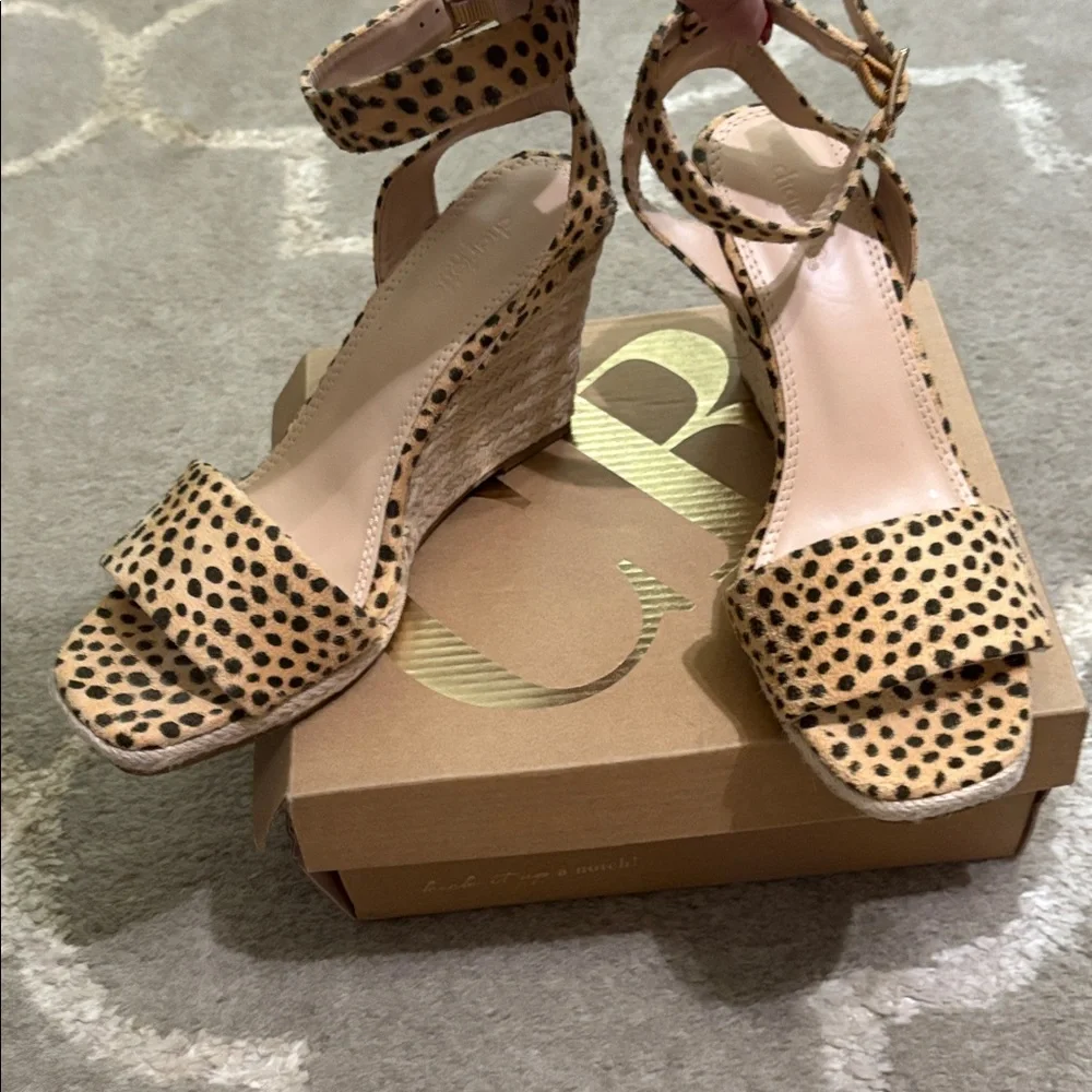 Charlotte Russe leopard espadrille sandal wedge heel Size 7